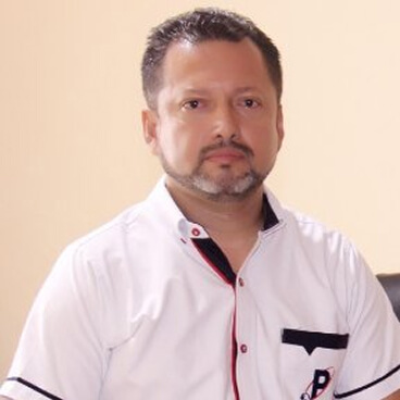 Arturo Rivadeneira